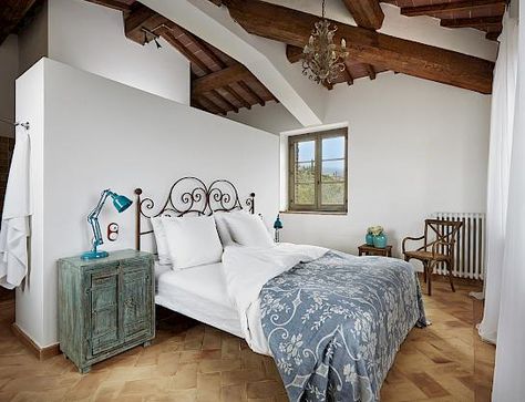 Casa Collina | SpecialUmbria Tuscan Villa Interior, Tuscan Interior, Tuscany Home, Stone Villa, Italian Stone, Window Treatments Sheer, Tuscan Farmhouse, Villa Interior, Italian House