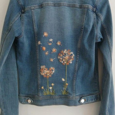 Blue Jean Jacket Embroidery, Embroidery On Jean Jackets, Embroidery On Denim Jackets, Denim Jacket Embroidery Ideas, Denim Jacket Embroidery, Embroidery Jeans Jacket, Embroidery Jeans Diy, Jacket Embroidery, Embroidery Jacket