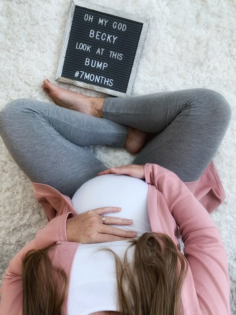 Pregnancy Photo Letter Board. 7 months. Oh My God Becky Look At This Bump. Weekly Pregnancy Photos, Baby Bump Photoshoot, Unique Pregnancy Announcement, Baby Bump Pictures, Pregnancy Belly Photos, Bump Pictures, 7 Months Pregnant, Pregnancy Bump, Belly Photos