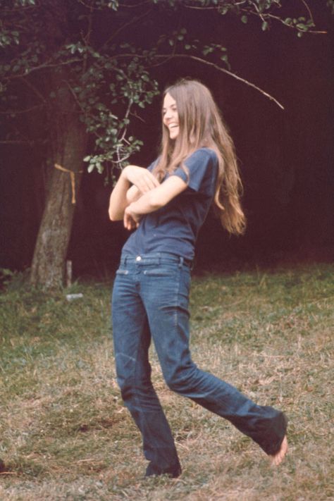 Woodstock 1969 | Vintage Festival Fashion - Vintage Photos of Festival Street Style - Elle 1969 Woodstock, Woodstock Photos, Michael Lang, Richie Havens, Woodstock Music, Festival Mode, Woodstock 1969, Stella Tennant, Woodstock Festival