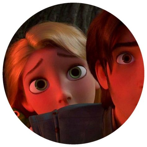 Rapunzel And Flynn Matching Icons, Rapunzel Pp, Rupenzel Aesthetic Dp, Rupanzel Aesthetic Pfp, Rapunzel Profile Picture, Tangled Matching Pfp, Couple Matching Profile, Couple Pfp Cartoon, Disney Matching Pfp