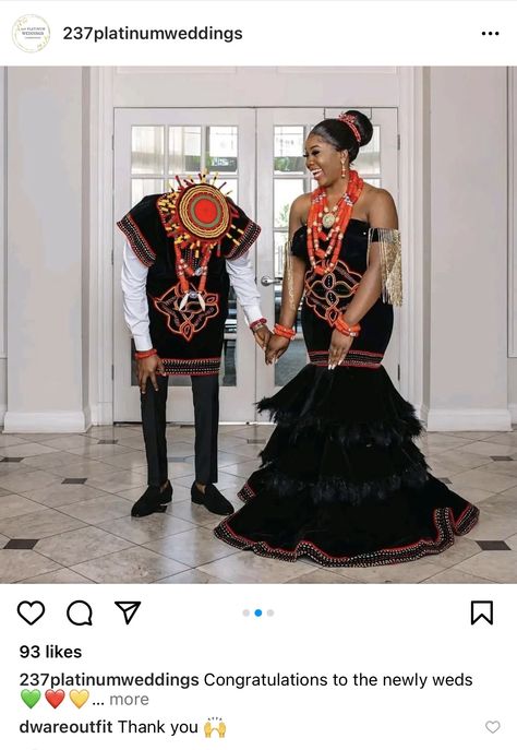 Traditional Attire African Couples, South African Wedding Dress, Wedding Dress With Bow, Couples African Outfits, African Bridal Dress, African Traditional Wear, African Traditional Wedding Dress, Casual Attire For Women, Traditional African Clothing