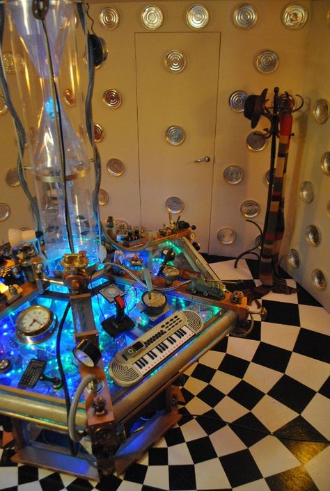 Custom TARDIS Console Room by crazyfoalrus.deviantart.com on @deviantART // A KEYBOARD! Tardis Console, Control Room, The Tardis, Lighting, Building