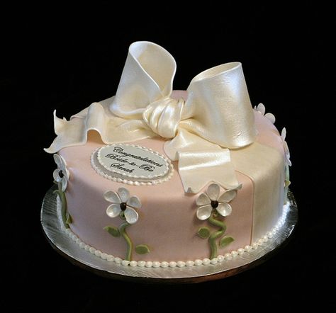 bride_to_be Cake Pink And White, Bride To Be Cake, Fondant Bow, Luster Dust, Edible Images, Pink Cake, Bride To Be, Cake Art, Pink And White