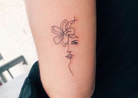 Fine Line Face Tattoo With Flowers, Small Tattoo Design, Hipster Tattoo, Astrology Tattoo, Magic Runes, Universe Tattoo, Self Love Tattoo, Chic Tattoo, Tattoos For Women Flowers