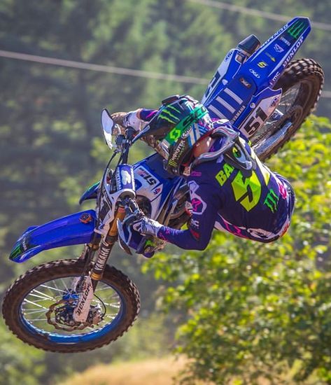 Motocross Photography, Bike Freestyle, Yamaha Dirt Bikes, Yamaha Motocross, Freestyle Motocross, Dirt Motorcycle, Dirt Bike Racing, Dirt Bike Girl, Yamaha Motorcycle