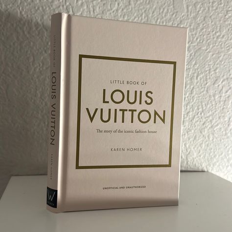 Louis Vuitton Book, Clean Book, Louis Vuitton Monogram Bag, Home Decor Idea, Iconic Fashion, Monogram Bag, Decor Idea, Fashion House, Travel Book