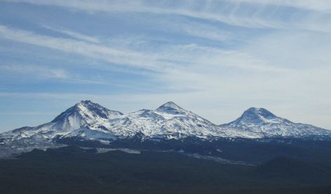 Three Sister Tattoos, Oregon Tattoo, Oregon Mountains, Oregon Landscape, Sisters Oregon, Mountain Tattoo, Three Sisters, Sister Tattoos, Line Art Drawings