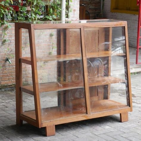 Cake Cabinet, Juice Bar Design, Crockery Cabinet, Pastry Display, Store Signage, Bakery Display, Wooden Food, Brown Interior, Food Display