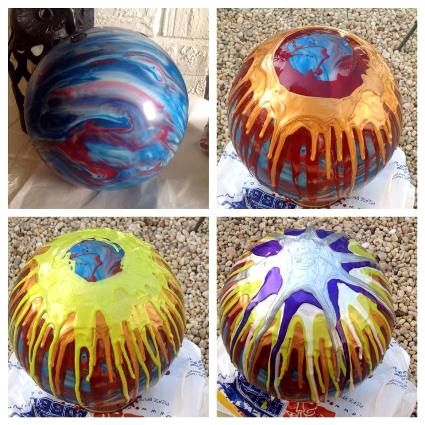 Painted Bowling Balls, Bowling Artwork, Penny Ball, Bowling Ball Crafts, Bowling Ball Garden, Mosaic Bowling Ball, Bowling Ball Yard Art, Bowling Ball Art, Gazing Balls