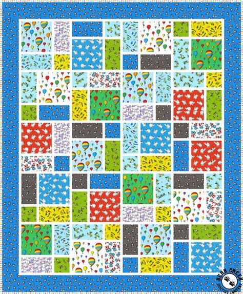 A Little Dr Seuss Neighborhood Free Quilt Pattern Sashed Quilts, Quilt Free Pattern, Japanese Quilt Patterns, Crib Quilt Pattern, Charity Quilts, Tiled Quilt, Quilting Fashion, Stained Glass Quilt, Scrappy Quilt Patterns