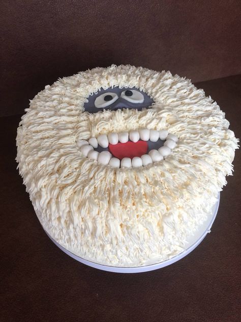 Bumble the abominable snowman cake! Super fun!! Abominable Snowman Cake, Character Cake Ideas, Snowman Cake Ideas, Yeti Party, Before And After Home Decor, Bumble The Abominable Snowman, The Abominable Snowman, Before And After Home, Snowman Cake