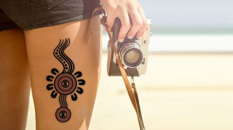 All that's round Aboriginal Tattoo Woman, Aboriginal Tattoo Designs, Aboriginal Tattoo, Tattoo Nightmares, Moving On Tattoos, Circular Tattoo, Aboriginal Symbols, Meaningful Tattoo Ideas, Aboriginal Patterns