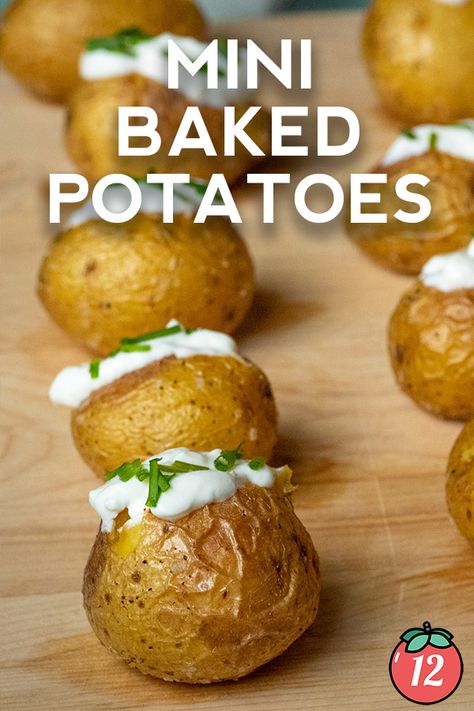 Mini Potato Recipe, Mini Baked Potatoes, Tiny Potato, Simple Appetizer, Potato Appetizers, Butter Potatoes, 12 Tomatoes Recipes, Mini Potatoes, Cooking Stuff