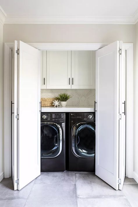 How to Create the Perfect Washer Dryer Closet Dryer In Closet, Washer And Dryer In Closet, Washer Dryer Closet, Hidden Laundry Rooms, Cottage Laundry Room, City Kitchen, Laundry Doors, Blue Laundry Rooms, Hidden Laundry