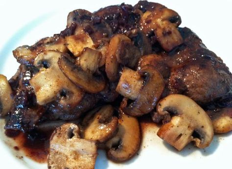 Pan-Sauteed Moose Sirloin Steaks with Mushrooms and Red Wine: Moose Sirloin Steak with Sautéed Mushrooms Moose Steak, Sirloin Steak Recipe, Moose Recipes, Moose Meat, Bordelaise Sauce, Sirloin Steak Recipes, Moose Meat Recipes, Pan Seared Steak, Sautéed Mushrooms