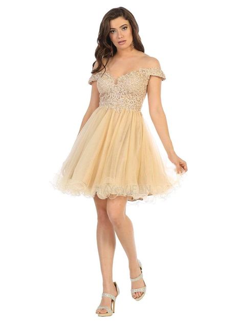 Gold Dama Dresses, Dama Dresses Quinceanera, Off The Shoulder Homecoming Dress, Short Semi Formal Dresses, Tulle Cocktail Dress, Prom Inspiration, Dama Dresses, Plus Size Cocktail Dresses, Semi Formal Dress