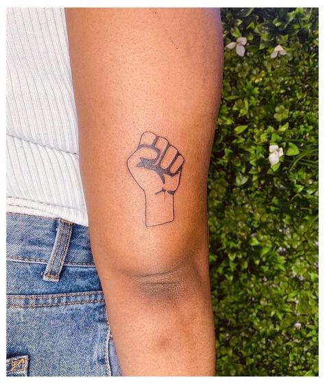 Single Line Tattoo Black Woman, Blm Tattoos, Blm Tattoo Ideas, Black Culture Tattoos For Women, Black Power Tattoo, Demon Tattoos, Typographic Tattoo, Tattoos Celtic, Fist Tattoo