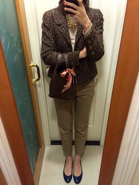 Chanel tweed jacket, Hermes top, J Crew and vintage necklace layering, UNIQLO chinos, blue leather flats, Hermes Picotin 18cm. Hermes Picotin 18cm, Blue Leather Flats, Chanel Tweed Jacket, Hermes Picotin, Chanel Tweed, Office Outfit, Necklace Layering, Office Outfits, Leather Flats