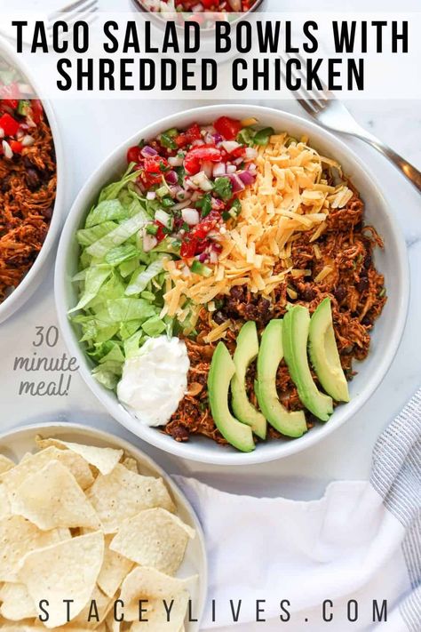 Taco Salad Low Calorie, Shredded Iceberg Lettuce Recipes, Healthy Chicken Taco Salad, Shredded Chicken Taco Bowl, Chicken Taco Salad Bowl, Shredded Chicken Taco Salad, Healthy Shredded Chicken Recipes, Seasoned Shredded Chicken, Chicken Taco Salad Recipe