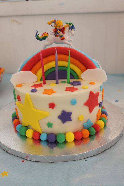 Rainbow Brite cake - this may be an amazing 1st birthday theme! Rainbow Brite Party Ideas, Rainbow Bright Party, Rainbow Brite Party, Bright Birthday Cakes, Rainbow Brite Birthday, Bright Cakes, 35th Birthday, Rainbow Birthday Party, Birthday Cake Ideas