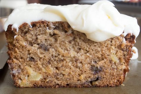 Hummingbird Bread with Cream Cheese Frosting Hummingbird Loaf Cake, Hummingbird Loaf, Hummingbird Bread, Lactose Free Cream Cheese, Bread With Cream Cheese, Hummingbird Cake, Southern Desserts, Moist Banana Bread, Baking Basics