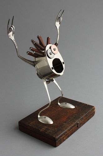 Found Object Robot Assemblage Sculpture By Brian Marshall | Flickr - Photo Sharing! Robot Assemblage, Assemblage Sculpture, Silverware Art, Robot Sculpture, Arte Robot, Found Object Art, Metal Art Diy, Found Art, Junk Art