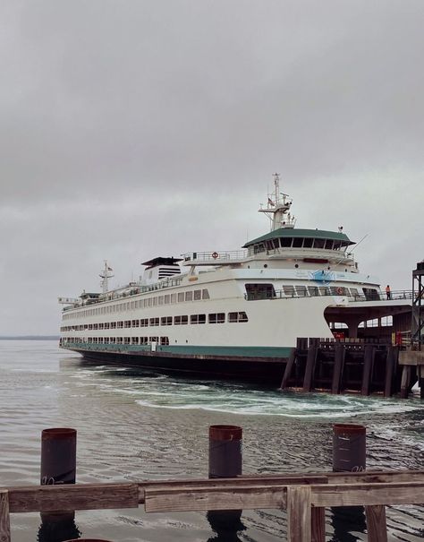 Seattle Ferry Boats, Ferry Boat Aesthetic, Ferry Aesthetic, Seattle Tattoos, Seattle Aesthetic, Seattle Ferry, Bainbridge Island Washington, Jeep Renegade Trailhawk, Hike Mountain