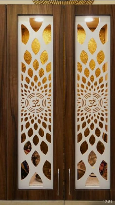 Cnc Puja Room Door, Pooja Room Gate Design, Jali Door Design Modern Cnc, Cnc Pooja Door Design Modern, Temple Cnc Design For Home, Pooja Door Cnc Design, Latest Pooja Room Door Designs, Mandir Cnc Jali Design, Mdf Jali Design For Mandir