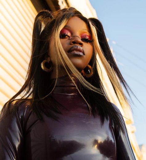 TKAY ⚡️ (@tkaymaidza) • Instagram photos and videos Tkay Maidza, Kim Aesthetic, Makeup Style, Dangerous Woman, Aesthetic Fashion, Spectacles, Fashion Makeup, New Music, Wonder Woman