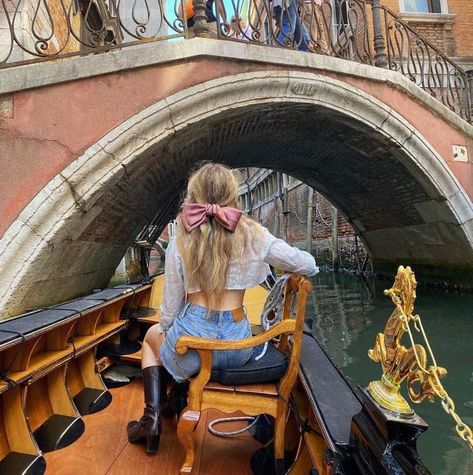 Venice Photos, Girl Meets World, Italian Summer, + Core + Aesthetic, Venice Italy, Sabrina Carpenter, Instagram Pictures, Billie Eilish, Lana Del Rey