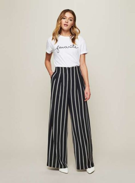 Pinterest Outfit Con Palazo, Flowy Pants Outfit, Stripe Pants Outfit, Best Summer Outfits, Wide Leg Trousers Outfit, Striped Wide Leg Trousers, Diy Pants, Summer Outfits Ideas, Outfit Looks