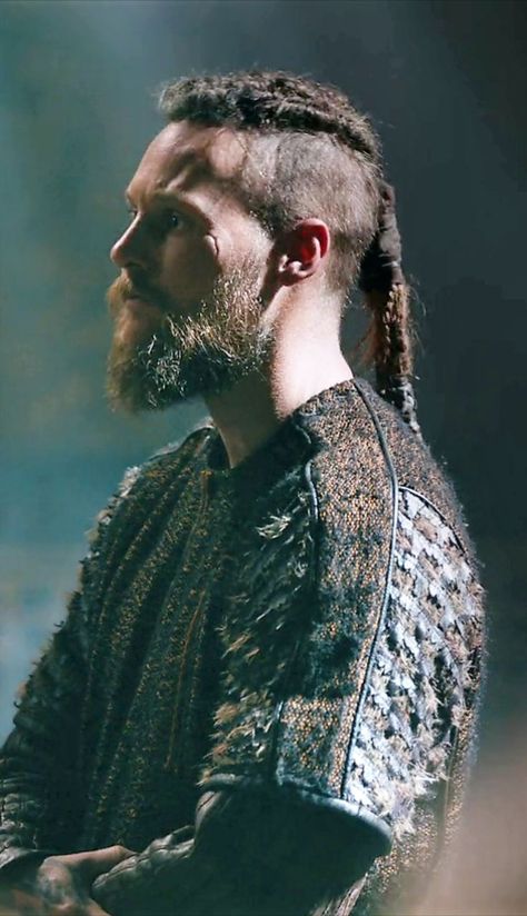 Vikings Ubbe, Viking Pictures, Family Stock Photo, Viking Hair, Vikings Tv, Old Norse, Viking Art, Ragnar Lothbrok, Avengers Assemble