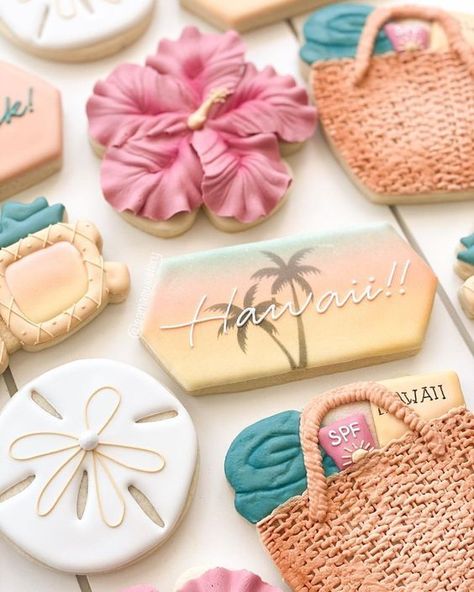 Tropical Cookies, Hawaiian Cookies, Summer Birthday Cake, Surf Cake, Beach Cupcakes, Wedding Shower Cookies, Cookie Decorating Icing, Beach Cookies, Summer Sweets