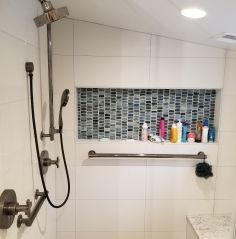 Showers Bathroom, Bathroom Niche, Shower Grab Bar, Grab Bars In Bathroom, Farmhouse Shower, Contemporary Shower, Master Shower, Shower Organization, Small Showers