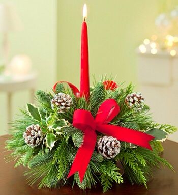 Single Candle Centerpiece, Holiday Berries, Christmas Centers, Christmas Flower Arrangements, Holiday Arrangement, Christmas Accents, Christmas Floral Arrangements, Pine Cone Decorations, Christmas Centerpiece