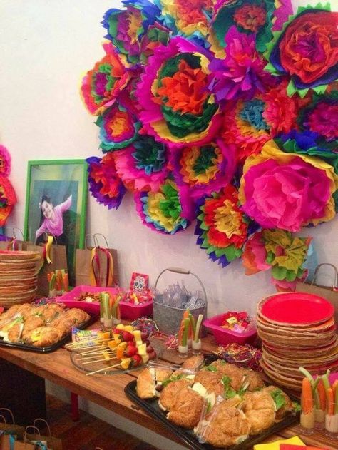 Elegant Mexican Fiesta Party Ideas, Mexican Themed Birthday Party, Mexican Bridal Showers, معرض فني, Mexican Birthday Parties, Day Of The Dead Party, Den Mrtvých, Fiesta Bridal Shower, Mexican Fiesta Party