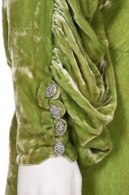 60s Medieval, Medieval Revival, Gown Green, Velvet Evening Gown, Chartreuse Green, Dress Inspo, Green Velvet, Evening Gown, Green Dress