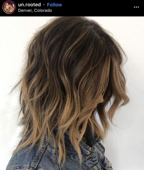 Lob Hair Styles, Lob Hair, Razored Haircuts, Hair Colour Ideas, Wardrobe Change, Hot Hair Colors, Gorgeous Hair Color, Lob Hairstyle, Beautiful Hair Color