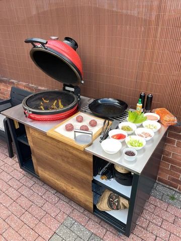 What Makes a Kamado Outdoor Kitchen the Best? – KamadoSpace Kamado Kitchen, Kamado Table, Grill Backyard, Bbq Gazebo, Kamado Grills, Kamado Grill, Kamado Joe, Big Green Egg, Grilling Tools