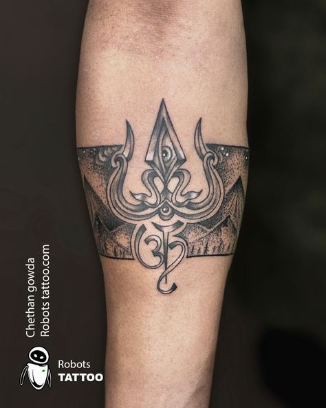 Om Trishul Tattoo, Band Tattoos For Men, Trishul Tattoo Designs, Tattoo Design For Hand, Armband Tattoos, Forearm Band Tattoos, Band Tattoo Designs, Armband Tattoo Design, Shiva Tattoo Design