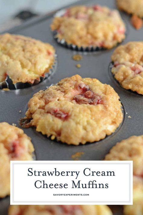 Strawberry Cream Cheese Muffins Recipe, Soft Muffins, Strawberry Oatmeal Muffins, Strawberry Cream Cheese Muffins, Strawberry Cheesecake Muffins, Recipes Using Cream Cheese, Best Oatmeal Cookies, Cheesecake Muffins, Strawberry Muffins