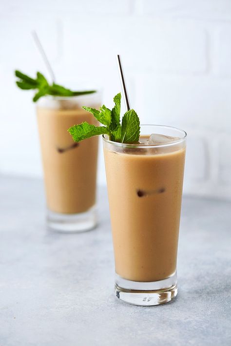 Mint Mojito Iced Coffee Keto Ice Coffee Recipe At Home, Paleo Iced Coffee, Keto Iced Coffee Recipe, Coffee Recipe Ideas, Mint Mojito Coffee Philz, Keto Thai Iced Tea, Keto Tropical Smoothie Cafe, Keto Iced Coffee, Homemade Cold Brew Coffee