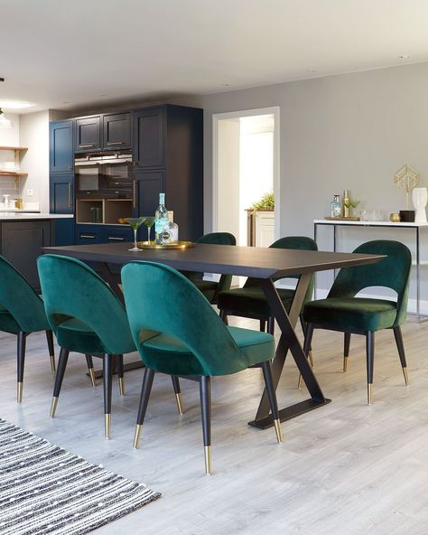 Contemporary Dining Sets, Dark Wood Table, 6 Seater Dining Table, Set Meja Makan, Large Dining Table, Velvet Chair, Oak Dining Table, Velvet Dining Chairs, Apartment Inspiration