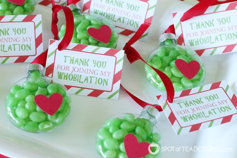 Grinch party printables, decorations and food ideas | spotofteadesigns.com Gender Reveal Grinch, Grinch Gender Reveal Ideas, Grinch Gender Reveal, Grinch Baby Shower Ideas, Grinch Party Favors, Pregnacy Announcement, Grinchmas Party, Grinch Baby, Grinch Ideas