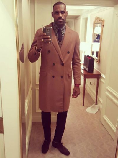 LeBron James Takes Topcoat Selfie, Internet Goes Nuts | GQ Lebron James Meme, Lebron James Instagram, Lebron James Funny, James Meme, Snap Selfie, King Lebron James, King Lebron, Cool Coats, Meme Page