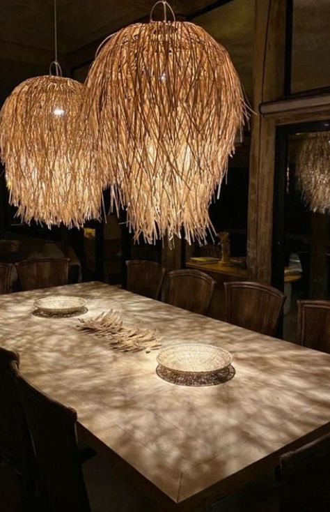 Takken Decor, Diy Lampe, Diy Chandelier, Lampe Decoration, Diy Lamp Shade, Deco Boheme, Diy Lamp, Restaurant Interior, Home Decor Bedroom