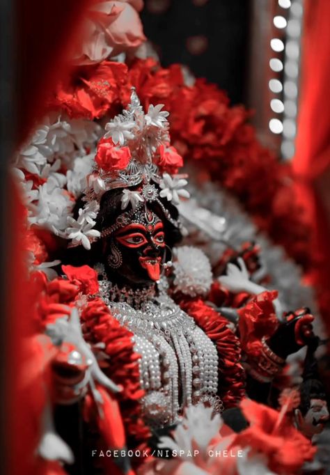 Kale Maa Pic, Joy Maa Kali Photo, Maa Kali Aesthetic Wallpaper, Kaali Maa Aesthetic, Kaali Maa Hd Wallpaper, Maha Kali Hd Wallpaper, Maa Kali Images Full Hd, Kali Maa Hd Wallpaper, Mahakali Maa Wallpaper 4k