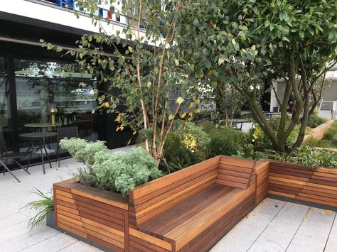 Planter Benches Patio, Planter Boxes With Bench, Ipe Bench, Deck With Built In Bench, Built In Garden Seating, Brick Planter, Patio Images, London Victoria, Planter Bench