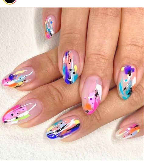 Holiday Nail Ideas Summer, Abstract Summer Nails, Holiday Nails Summer 2023, Holiday Nails Summer, Bio Sculpture Gel Nails, Turkey Nails, Bright Nail Art, Mani Ideas, Abstract Nails